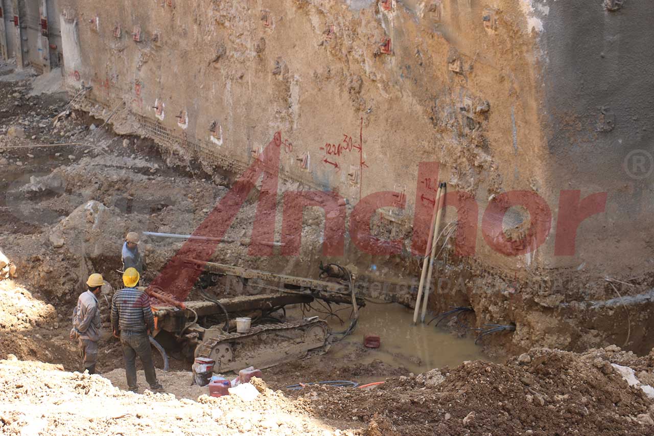 Construction site using SupAnchor self drilling anchor system
