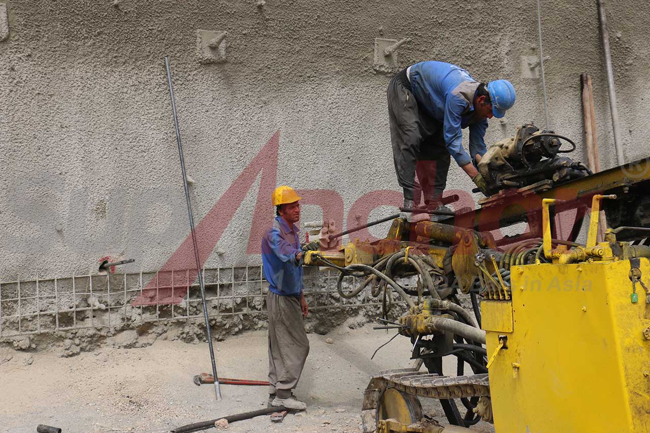 Construction site using SupAnchor self drilling anchor system