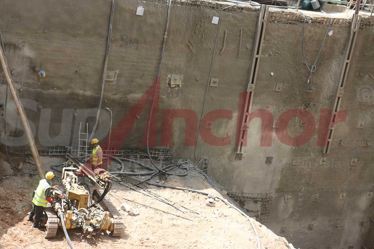 Construction site using SupAnchor self drilling anchor system