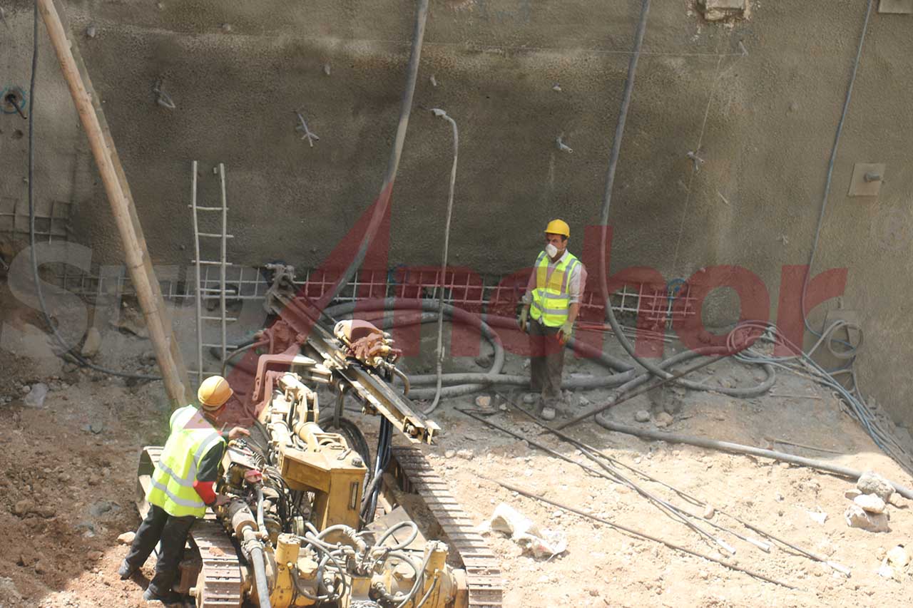 Construction site using SupAnchor self drilling anchor system