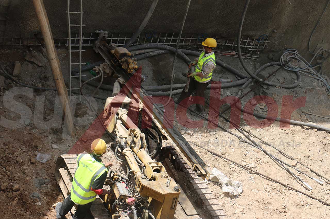 Construction site using SupAnchor self drilling anchor system