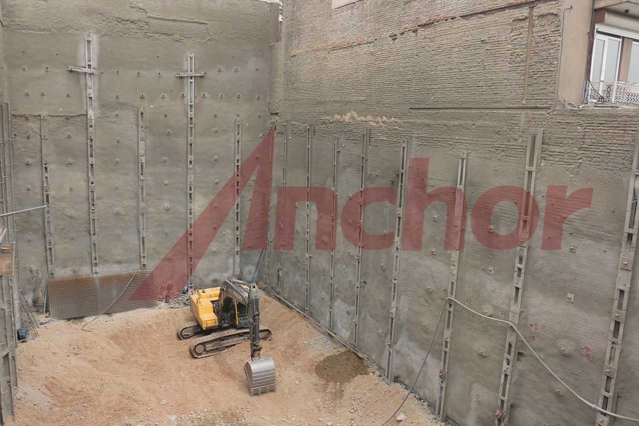 Construction site using SupAnchor self drilling anchor system