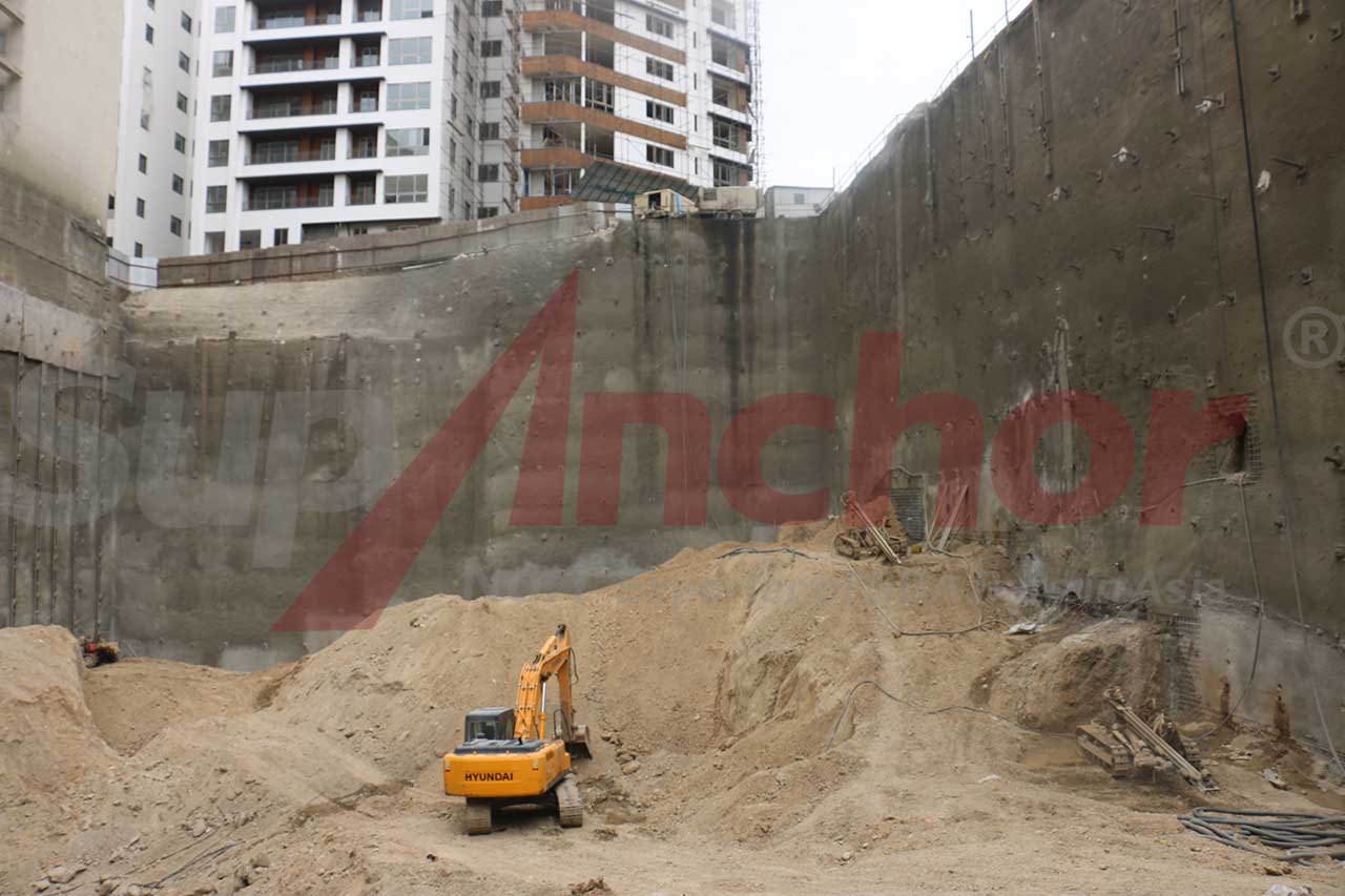 Construction site using SupAnchor self drilling anchor system