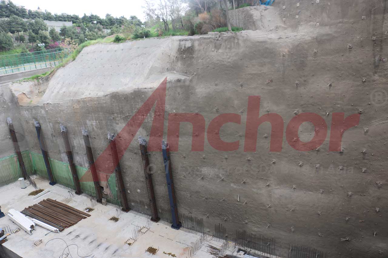 Construction site using SupAnchor self drilling anchor system