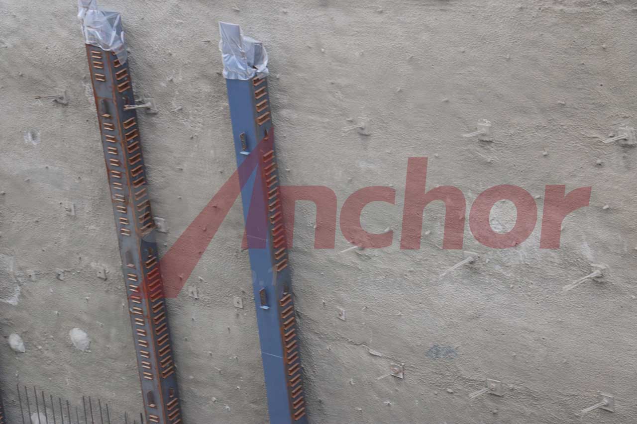 Construction site using SupAnchor self drilling anchor system