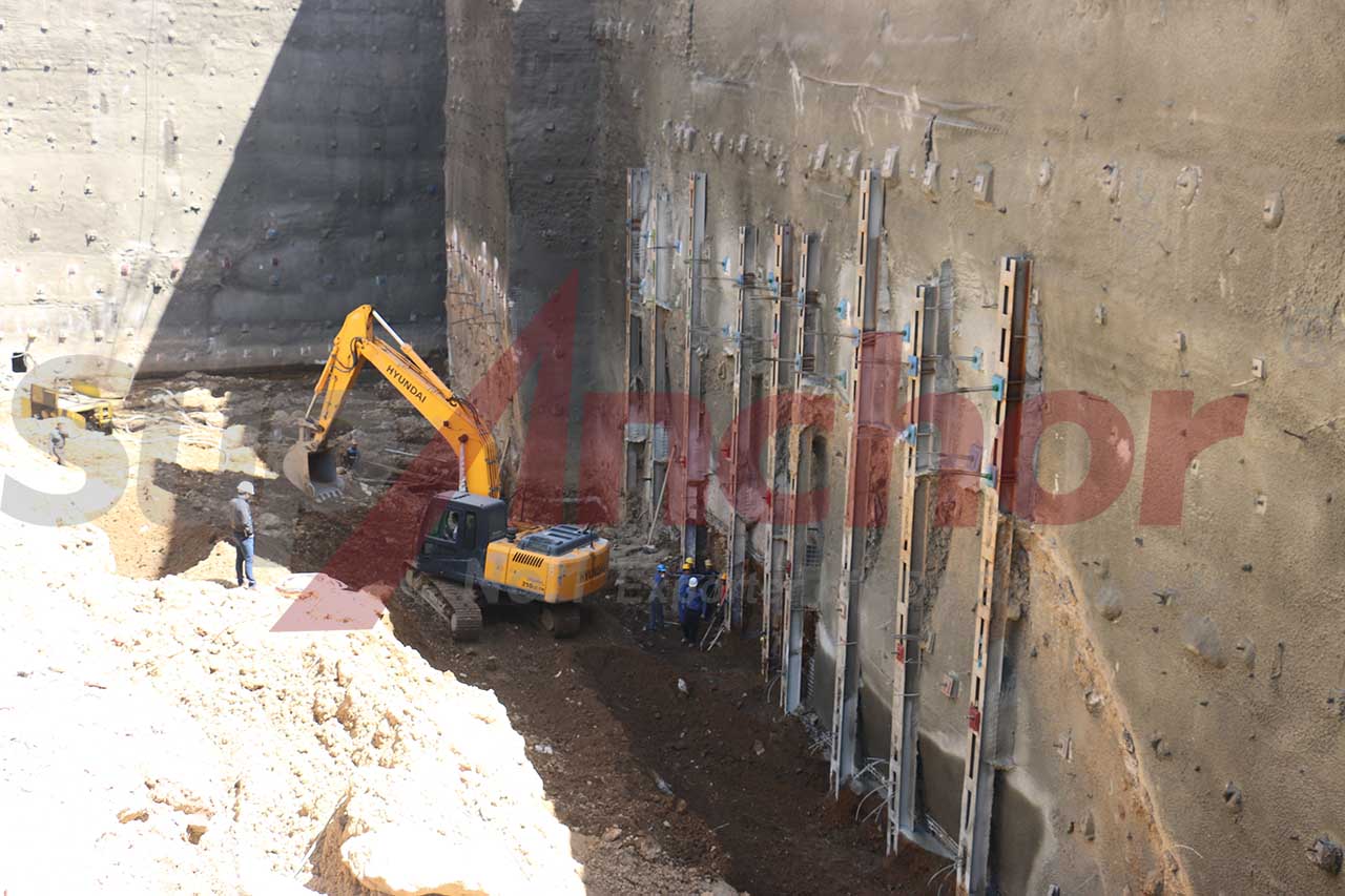 Construction site using SupAnchor self drilling anchor system