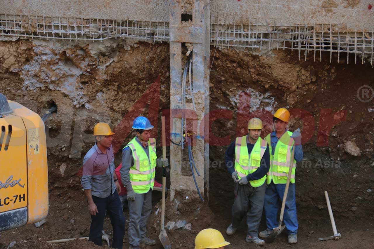 Construction site using SupAnchor self drilling anchor system