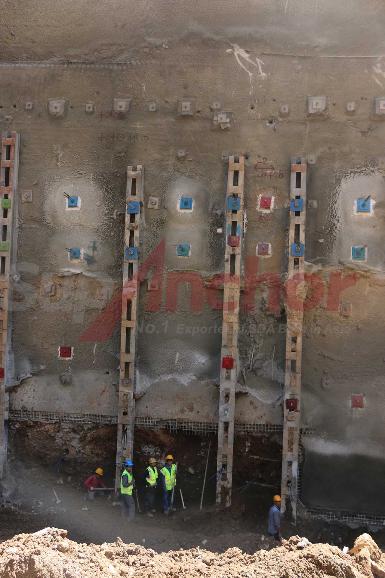 Construction site using SupAnchor self drilling anchor system