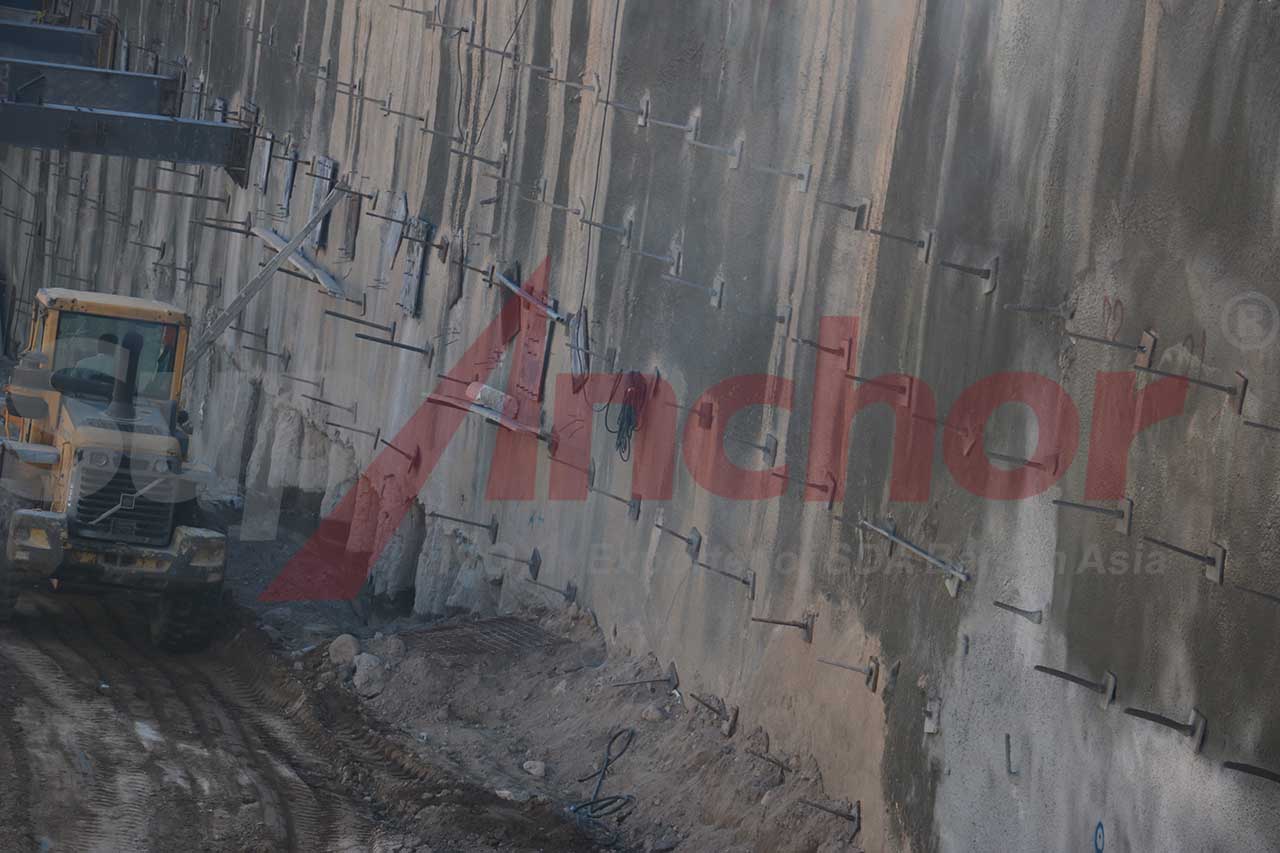 Construction site using SupAnchor self drilling anchor system