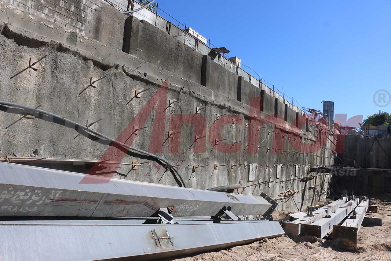 Construction site using SupAnchor self drilling anchor system