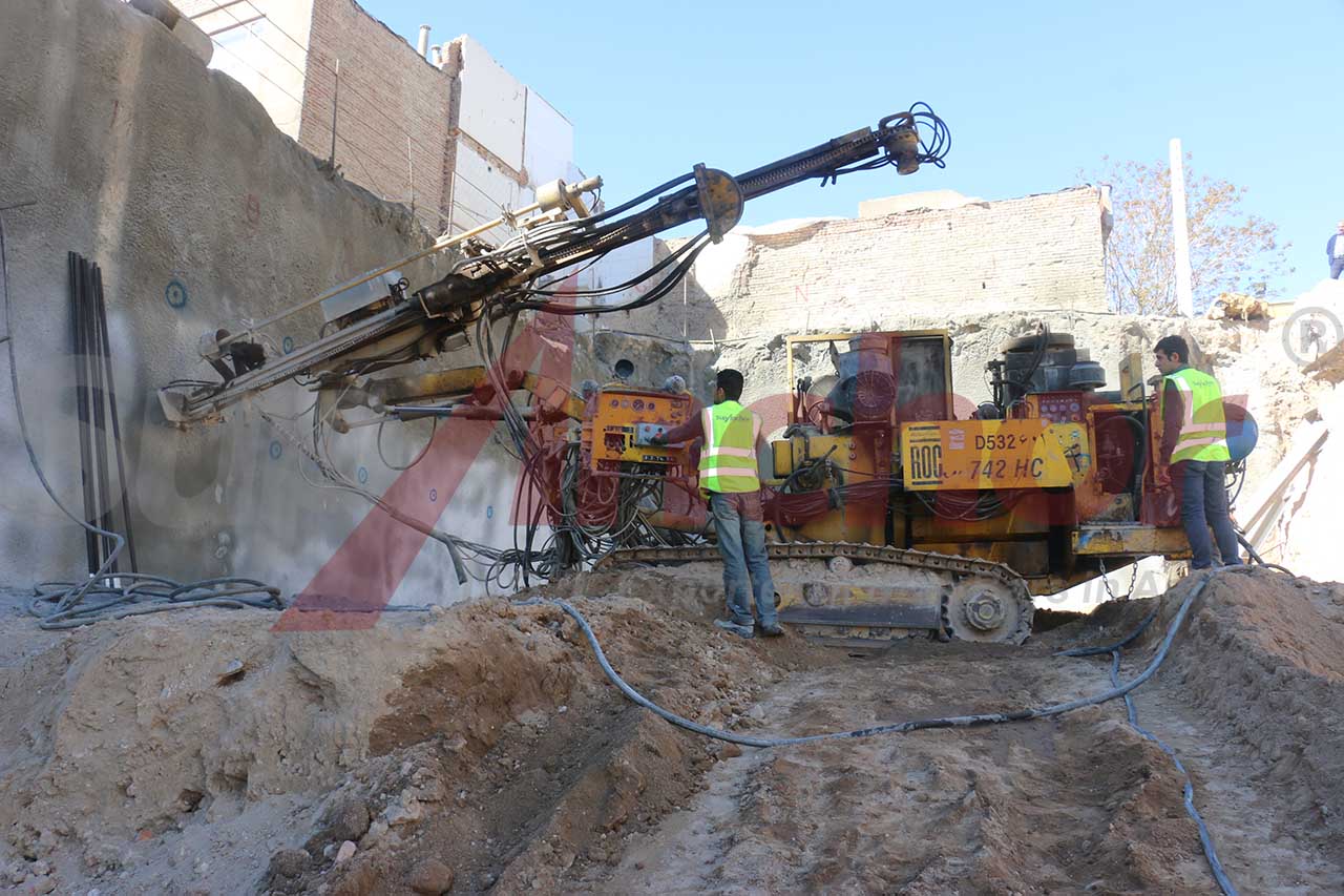 Construction site using SupAnchor self drilling anchor system