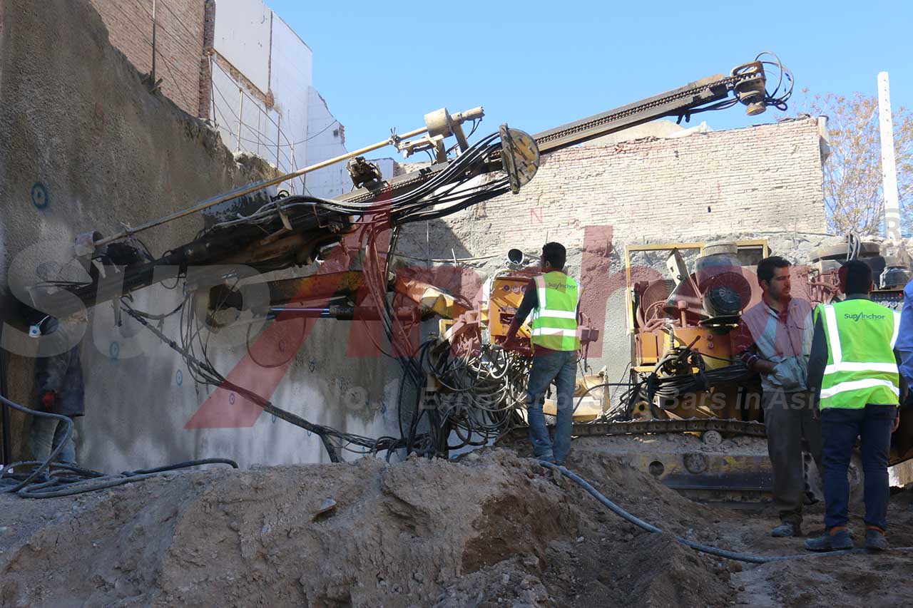 Construction site using SupAnchor self drilling anchor system