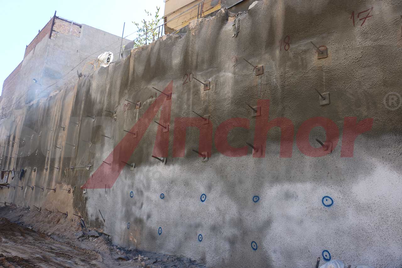 Construction site using SupAnchor self drilling anchor system