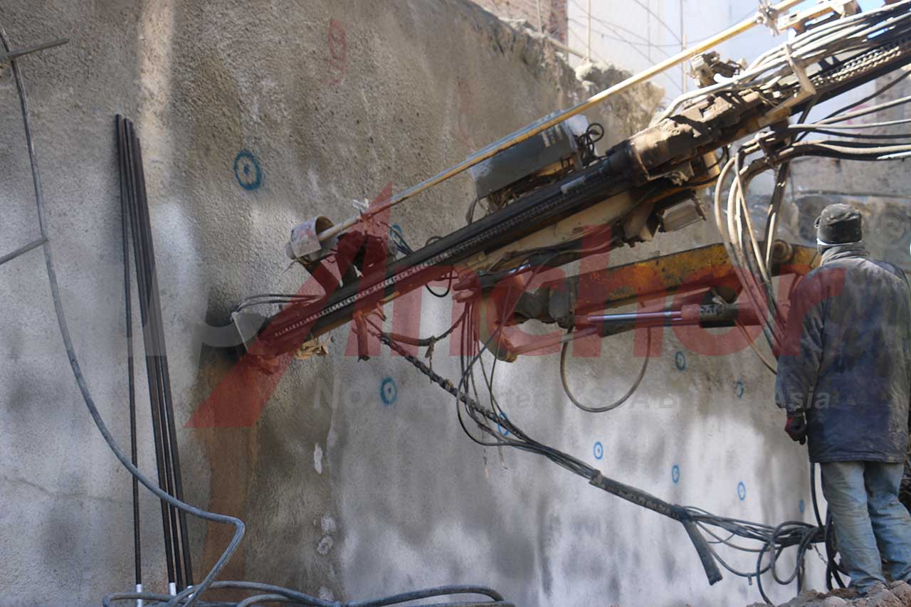 Construction site using SupAnchor self drilling anchor system