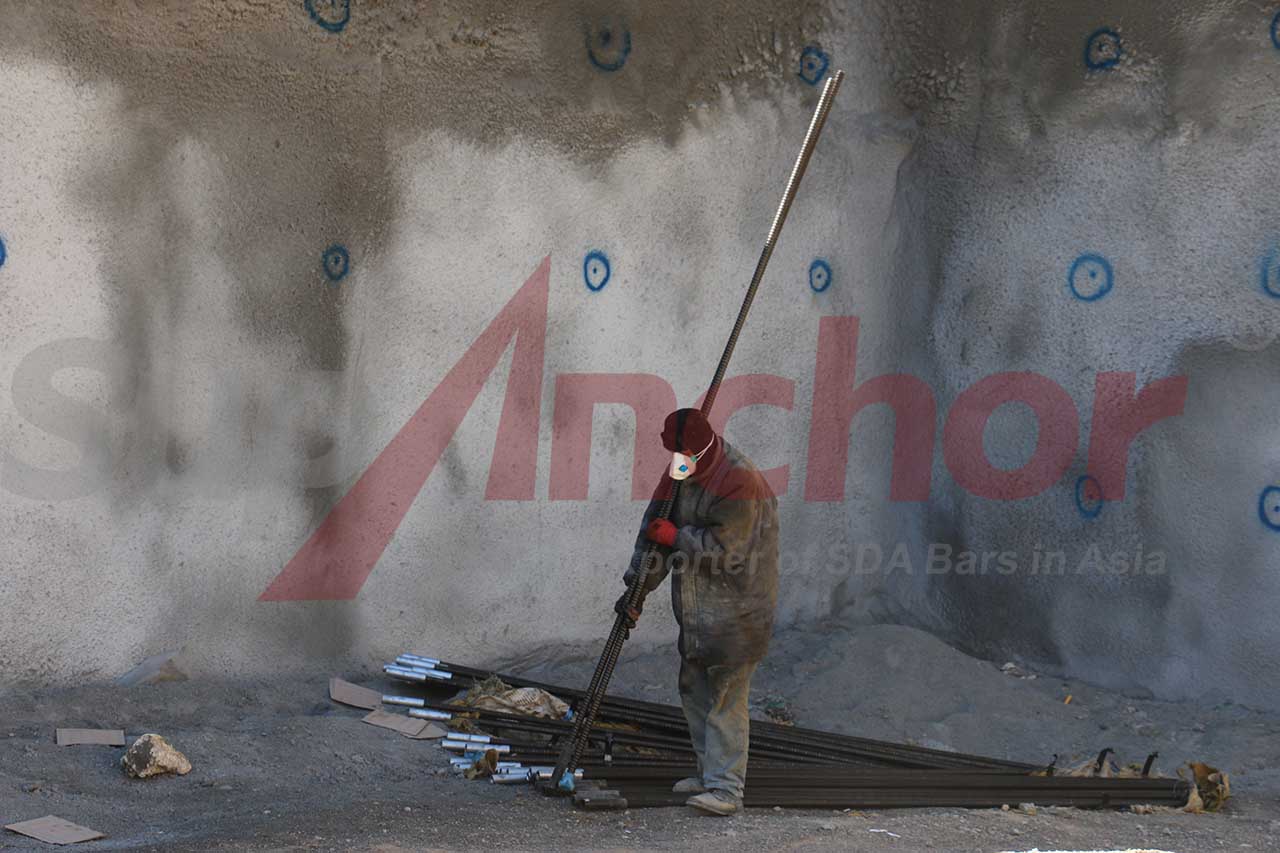 Construction site using SupAnchor self drilling anchor system