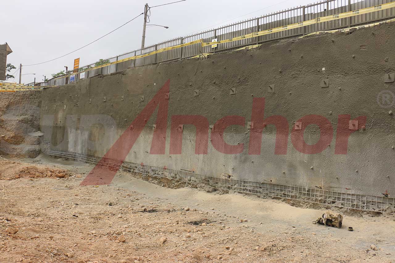 Construction site using SupAnchor self drilling anchor system