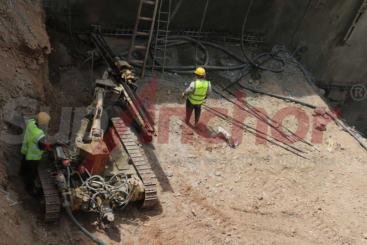 Construction site using SupAnchor self drilling anchor system