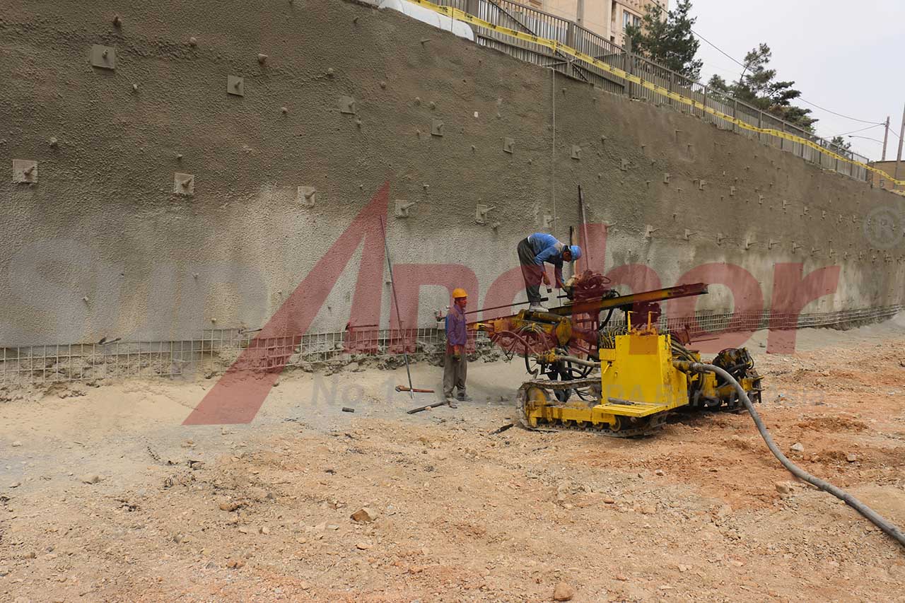 Construction site using SupAnchor self drilling anchor system